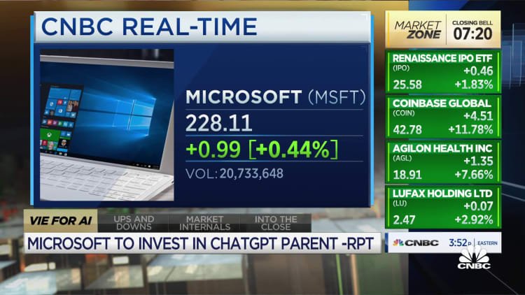 Microsoft investit dans la société mère ChatGPT