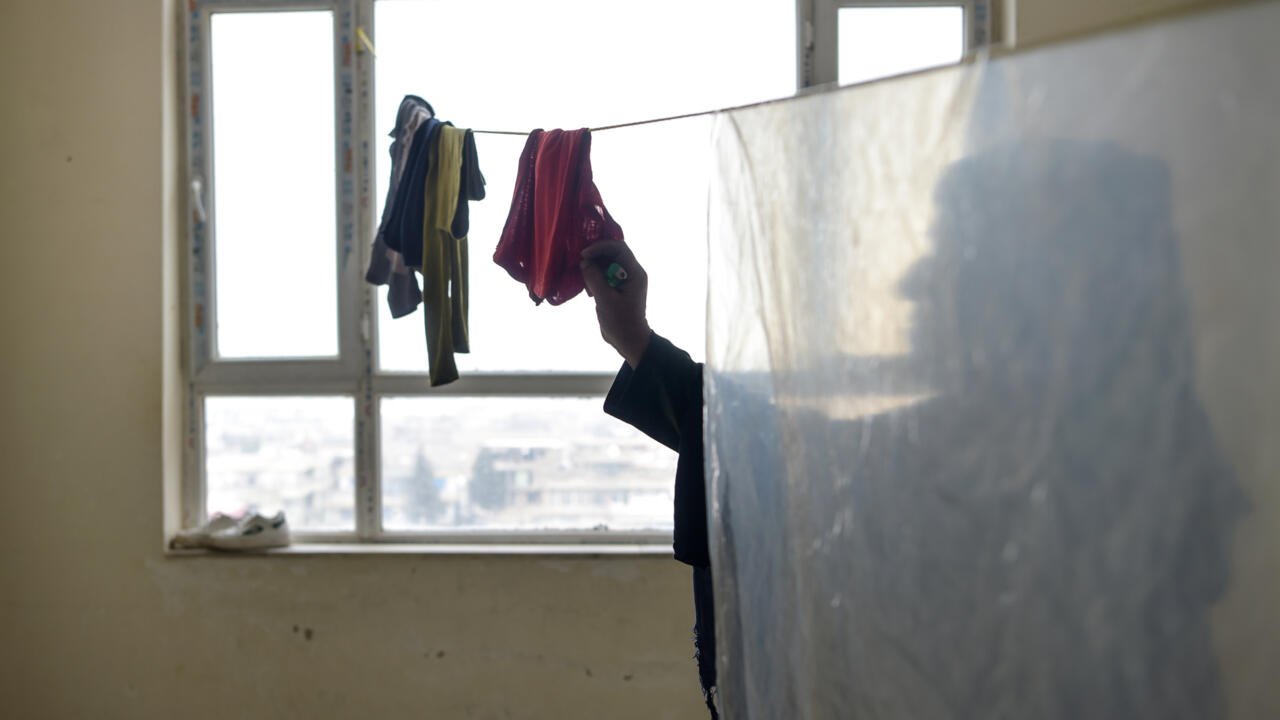 Des femmes afghanes divorcées forcées de retourner à des ex-maris violents