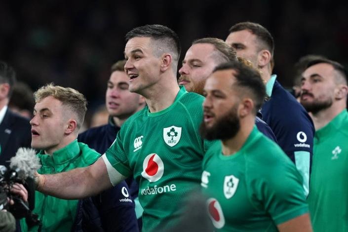 Johnny Sexton et l'Irlande ont célébré un triomphe en Grand Chelem (Brian Lawless/PA) (PA Wire)
