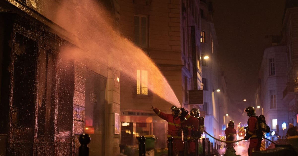 La France est en feu.  À quel point est-ce mauvais cette fois-ci ?