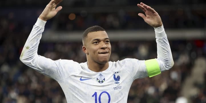 25 mars 2023, Rome, France : Kylian Mbappe de France célèbre son deuxième but lors de l'UEFA Euro 2024, European Qualifiers, match de football du groupe B entre la France et les Pays-Bas le 24 mars 2023 au Stade de France à Saint-Denis près de Paris, France Crédit : Alamy