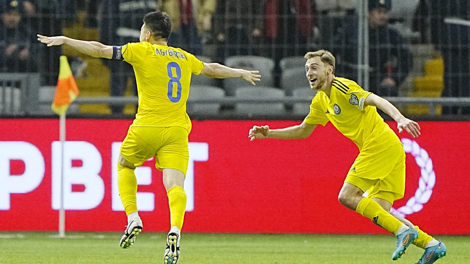 Le Kazakhstan renverse le Danemark aprs un match fou et signe le plus bel exploit de son histoire