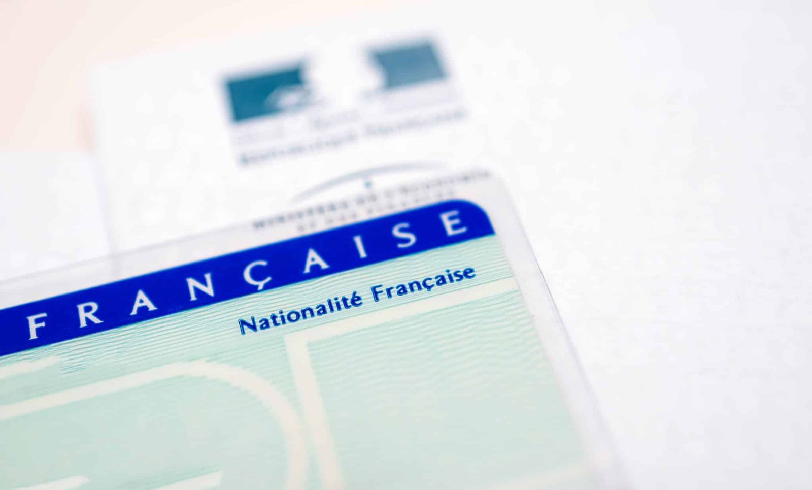 Les îles anglo-normandes commencent à accepter les cartes d’identité françaises et abandonnent discrètement les conditions d’entrée au Brexit pour le CTA |  Mise à jour biométrique