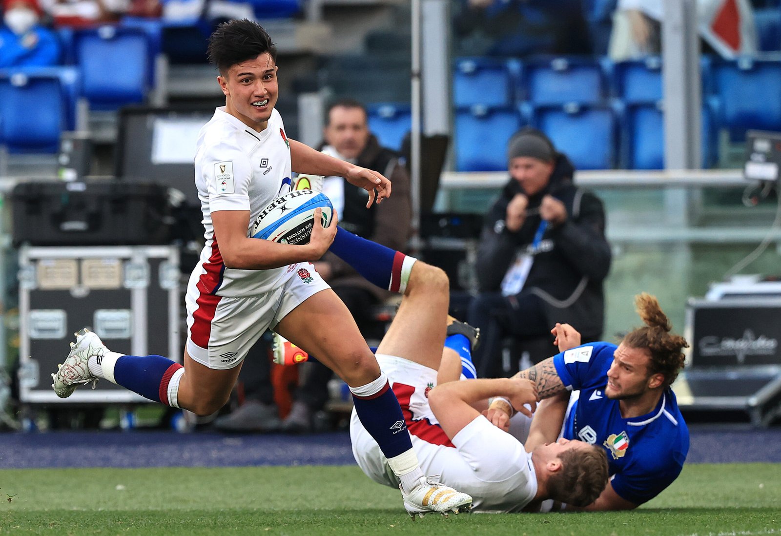 L’ouvreur anglais Smith a été retiré de l’équipe d’entraînement de France |  Dernières nouvelles du rugby |  RUGBY.com.au