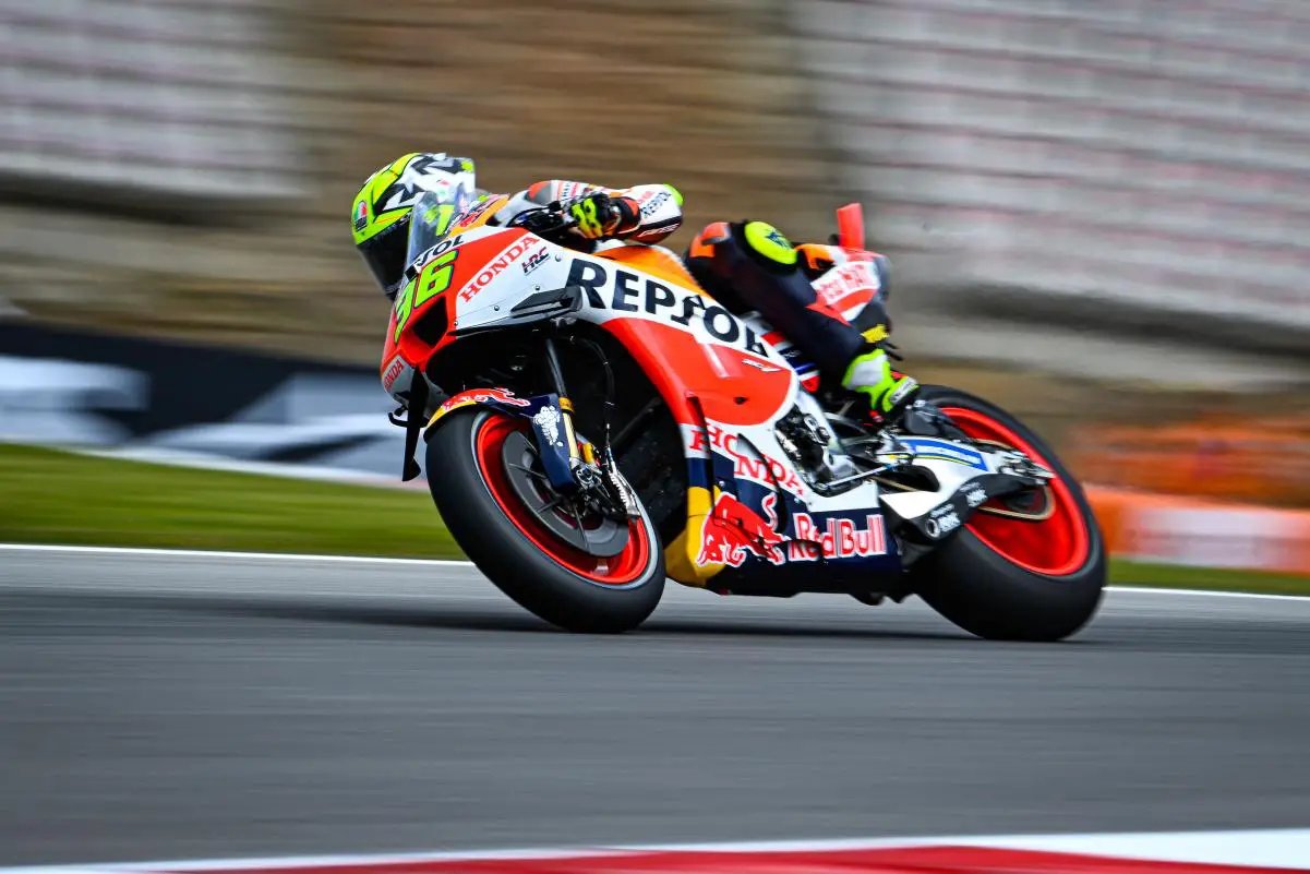 MotoGP, Argentine, Joan Mir prt  en dcoudre : « d’autres se plaignent, mais nous, nous sommes heureux, l’incident avec Quartararo peut tre valu diffremment » – Paddock GP