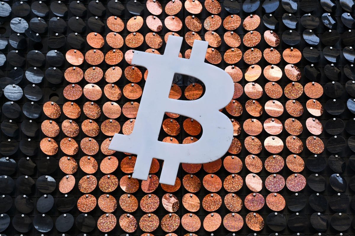 Bitcoin et Crypto sont soudainement préparés à un tremblement de terre de 1 milliard de dollars américains après la flambée des prix d’Ethereum, BNB, XRP, Cardano, Dogecoin, Polygon et Solana