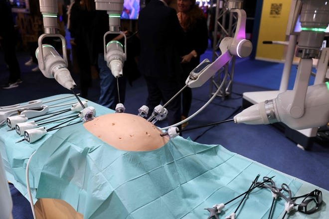 L’IA va-t-elle remplacer les médecins ?  Comment les nouvelles technologies pourraient nuire aux soins de santé