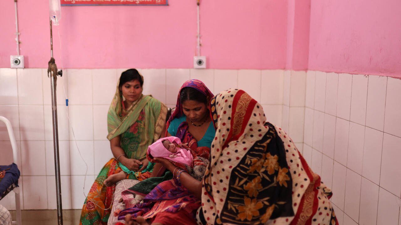 Pleins feux sur la planification familiale alors que l’Inde dépasse la Chine en tant que pays le plus peuplé du monde