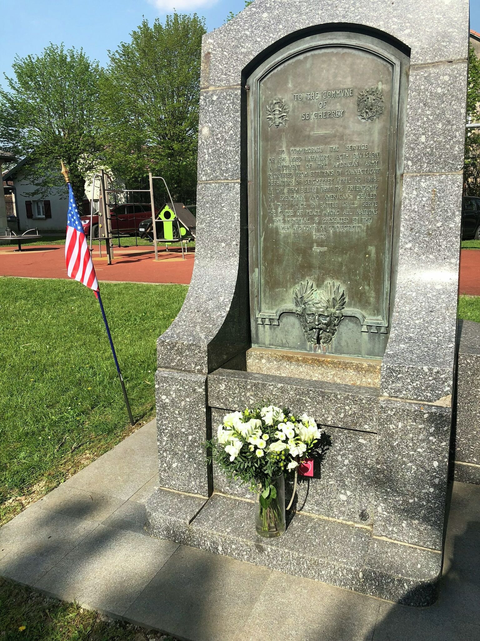 Une fontaine en France, marquant l’endroit où des dizaines de soldats du CT sont morts pendant la Première Guerre mondiale, sera au centre de la cérémonie