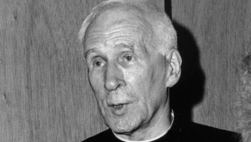 Père Henri de Lubac SJ, figure de proue du mouvement de revitalisation de la théologie catholique en récupérant les pères de l'Église et les richesses du commentaire biblique médiéval.  Photo : Fourni