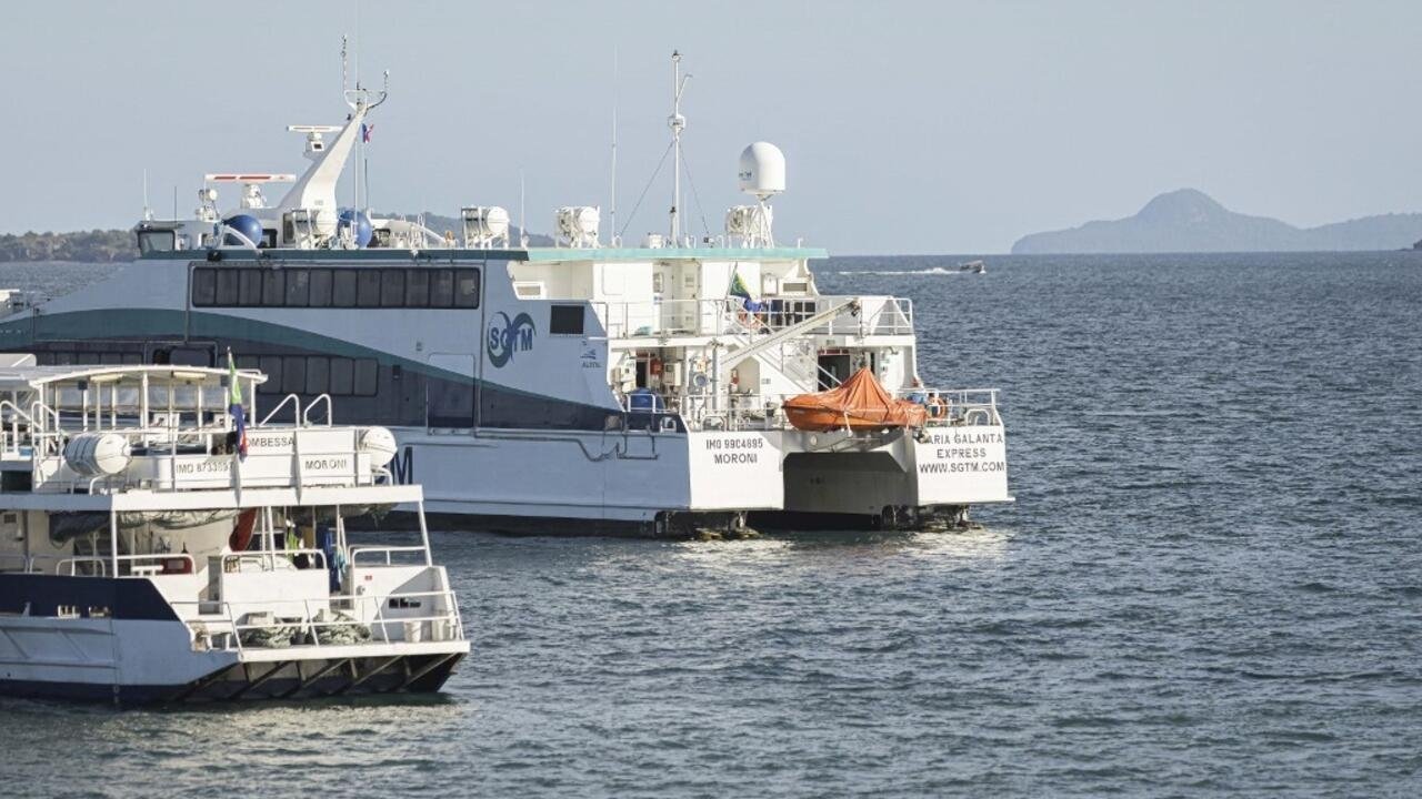 La liaison par ferry reprend entre Mayotte et les Comores sur fond de conflit migratoire