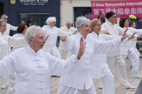 La popularité croissante du Taichi chinois en France 1 La popularite croissante du Taichi chinois en France