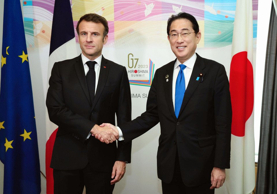 Le Japon et la France conviennent d'une coopération étroite sur les questions concernant la Chine 1 Le Japon et la France conviennent dune cooperation etroite sur