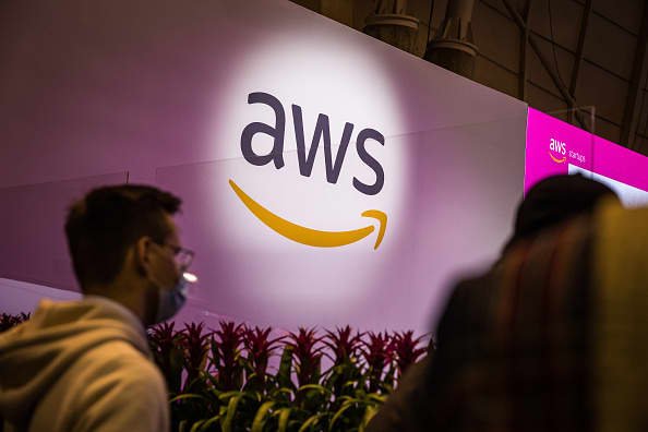 Les principaux fournisseurs de cloud Amazon, Microsoft et Google font face à des réductions continues des dépenses de leurs clients
