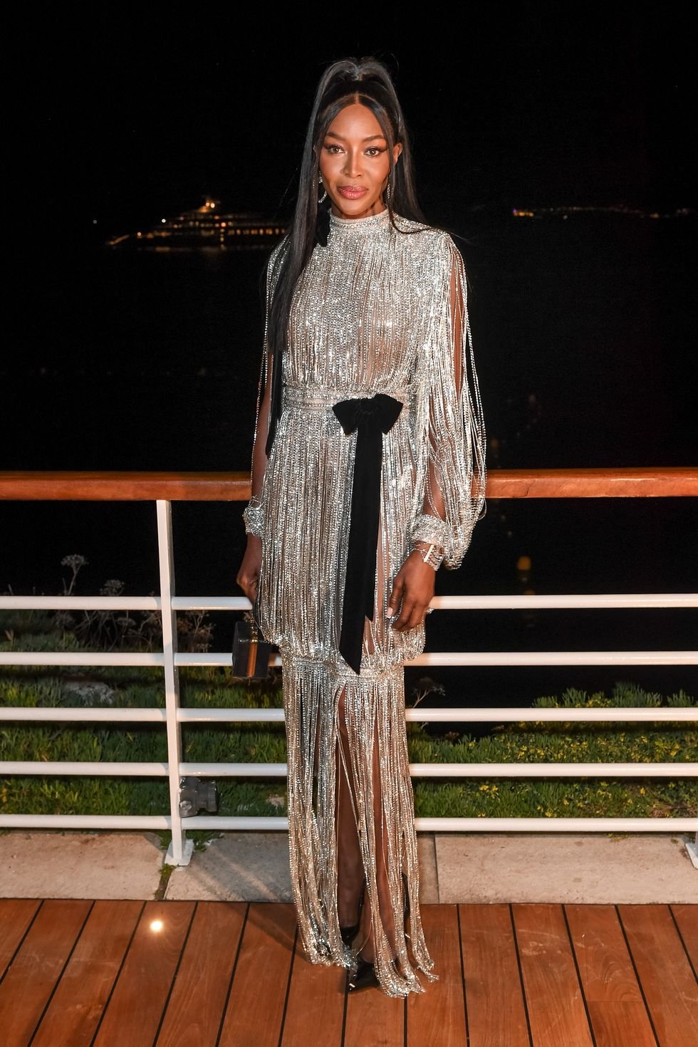 cap d'antibes, france 18 mai naomi campbell assiste au gala des histoires de femmes du festival international du film de la mer rouge en partenariat avec vanity fair europe à l'hôtel du cap eden roc le 18 mai 2023 au cap d'antibes, france photo de dave images benettgetty pour la mer rouge iff