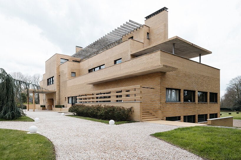 juan jerez capture la grandeur moderniste d'une villa restaurée des années 1930 en france