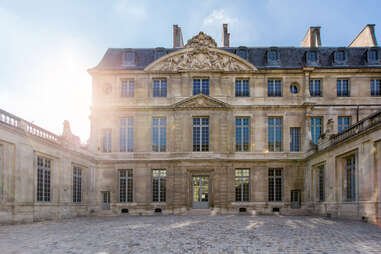 Retrace Picassos Mysterious Life on This Tour Through Spain and France 13 paris picasso