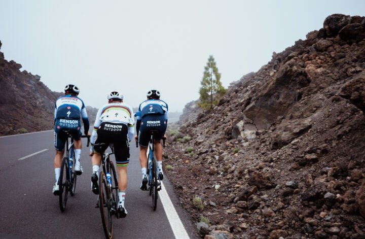Du camp d'altitude au tapering, des miles de base au départ basque: comment les coureurs s'entraînent pour le Tour de France 1 Du camp daltitude au tapering des miles de base au