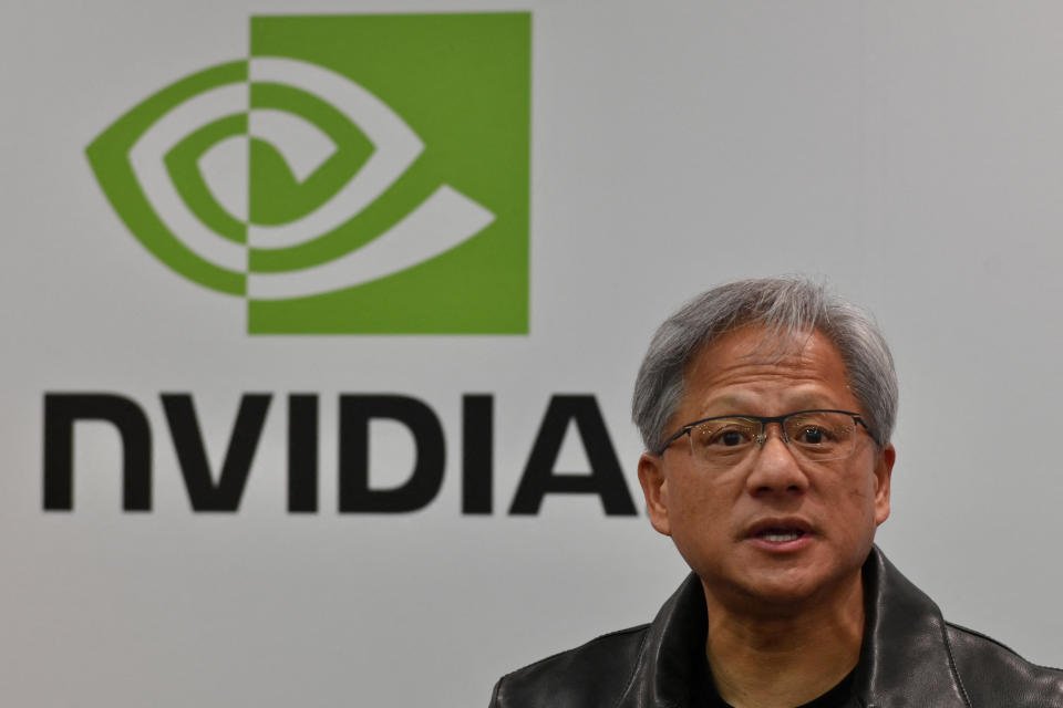 Jensen Huang, PDG de NVIDIA, prend la parole lors d'une conférence de presse au Computex 2023 à Taipei le 30 mai 2023. (Photo de Sam Yeh / AFP) (Photo de SAM YEH/AFP via Getty Images)