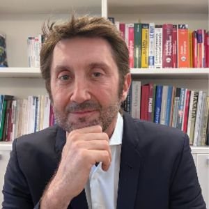 Un cancerologue alarme par la meconnaissance des facteurs de risque