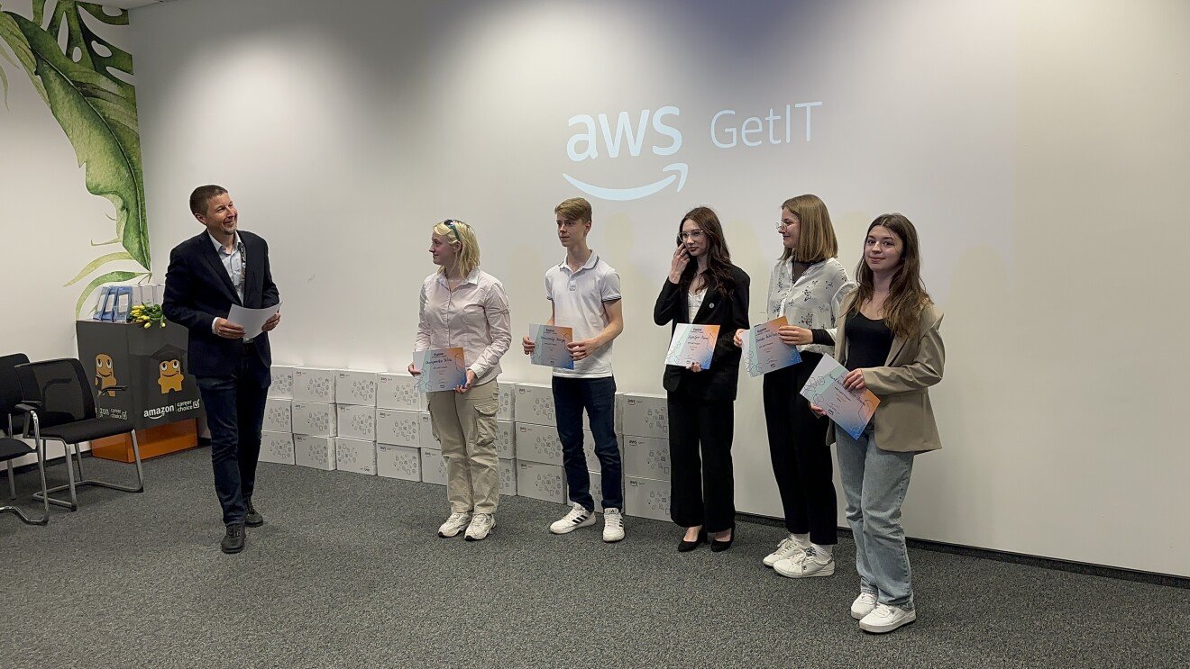 Amazon Web Services (AWS) Image GetIT3