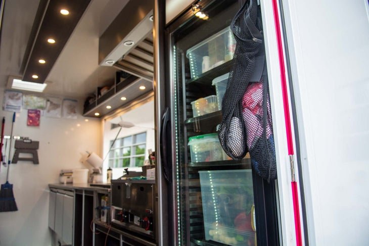 Cauchemars de cuisine, journées de 16 heures, un `` cachot à glucides '': une journée dans la vie d'un chef d'équipe du Tour de France 1 Cauchemars de cuisine journees de 16 heures un cachot