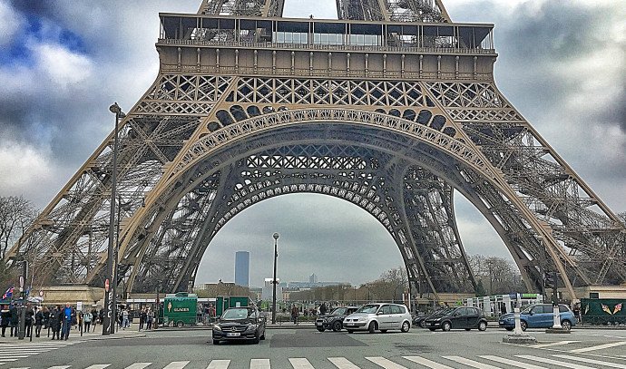 Des émeutiers vandalisent le mémorial de la Shoah à Paris