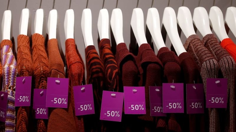 La France vous paiera pour réparer vos vêtements |  CNN Affaires