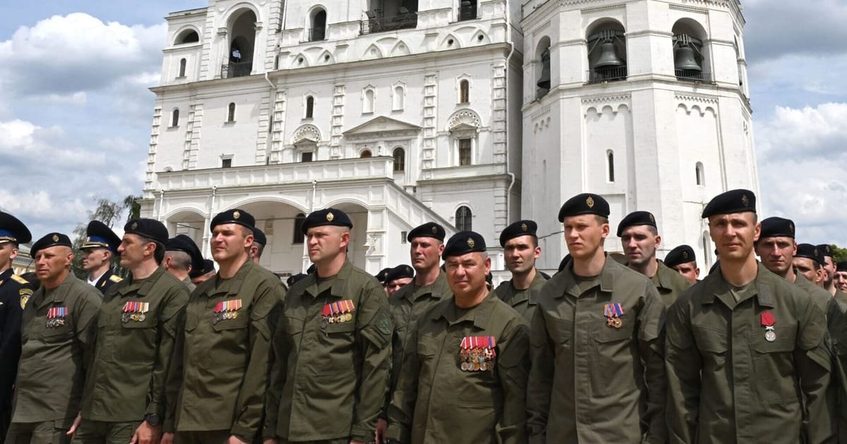 La Russie rassemble 100 000 soldats alors qu’elle cherche à percer dans la région de Kharkiv, avertit Kiev