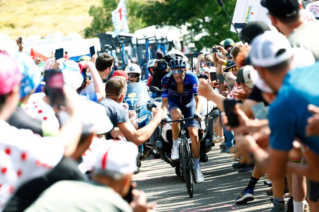 « Presque plus beau qu’une victoire » – Thibaut Pinot fait ses adieux au Tour de France