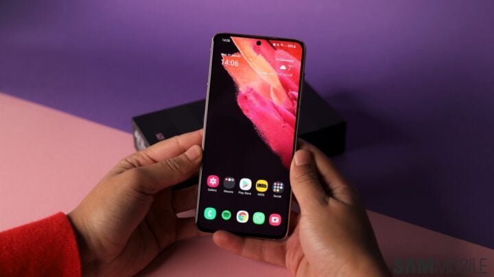 Samsung teste le firmware Galaxy S21s Android 14 One UI 6.0