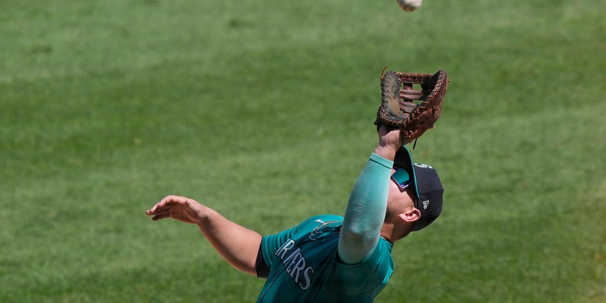 Aperçu de Ty France, accessoires des joueurs : Mariners contre Royals