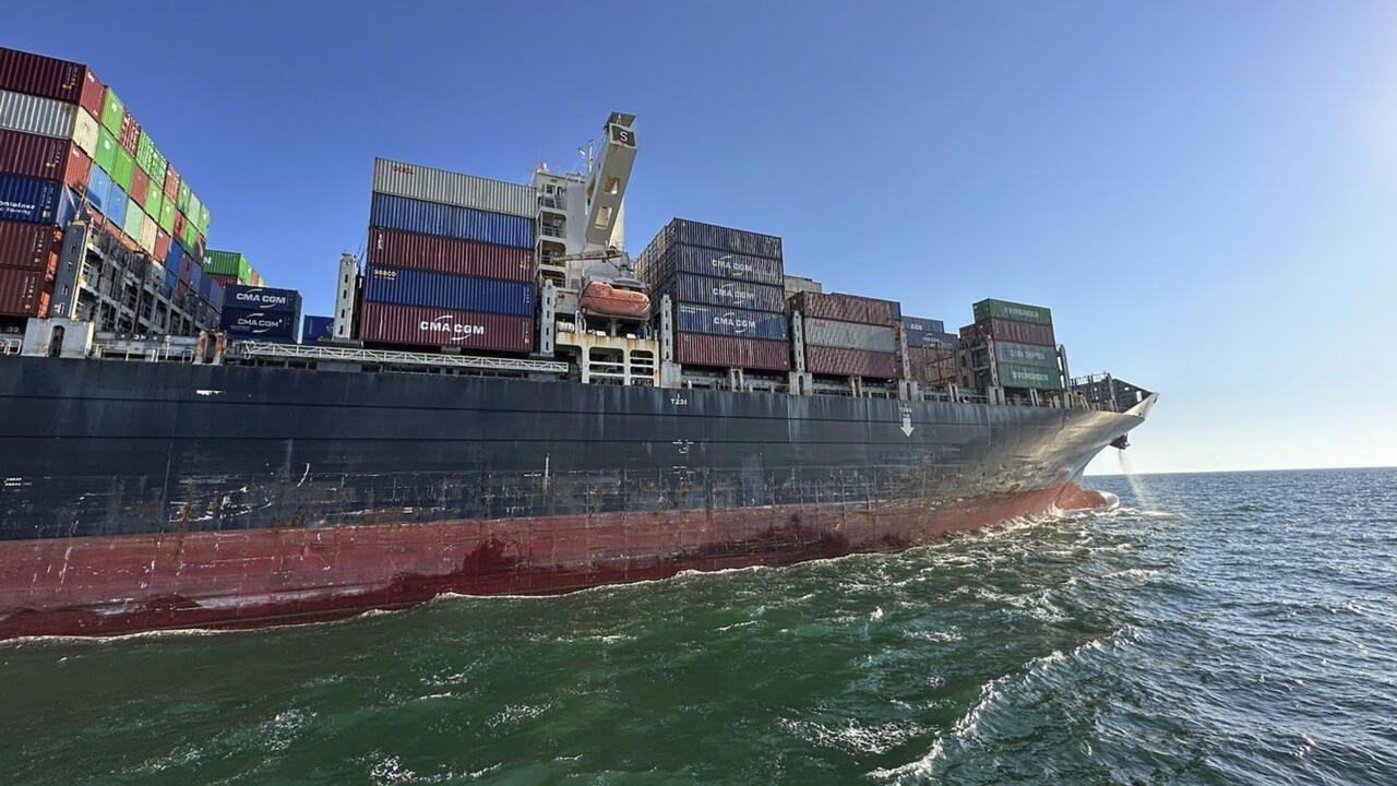 Cargo ship from Ukraine reaches Turkey despite Russian blockade