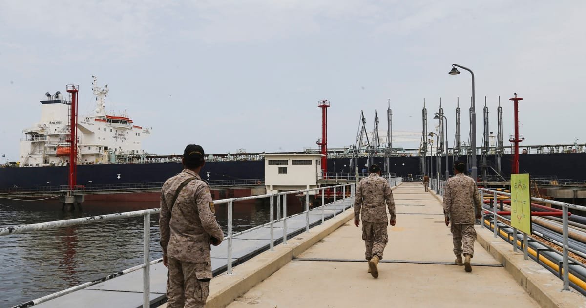 L’Ukraine crie au scandale alors que les carburants raffinés à partir du pétrole russe affluent dans l’UE