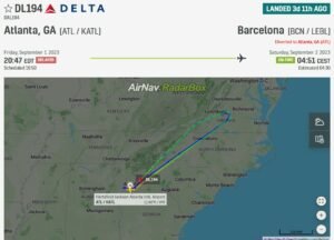 Le Boeing 777 d'Air France à destination de Détroit est détourné vers l'Islande 1 Un vol Delta revient à Atlanta avec un passager souffrant de diarrhée