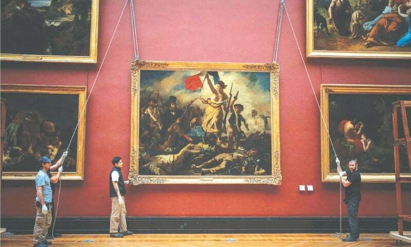 Le tableau emblématique de la Liberté fait peau neuve au Louvre