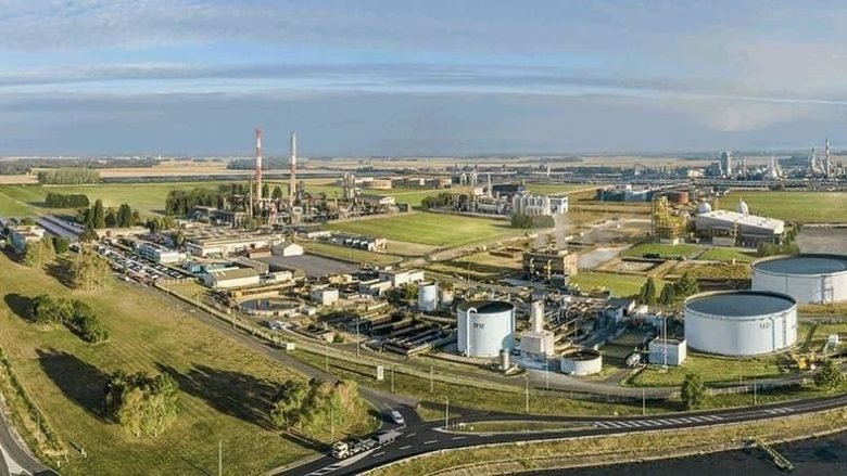 TotalEnergies va construire une nouvelle unité de recyclage du plastique en France