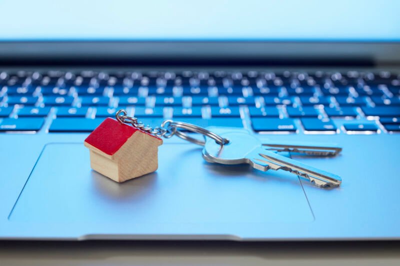 14 grands propriétaires ont utilisé des logiciels pour s'entendre sur les prix des loyers, selon le procès de DC Ars Technica 1 Clés de la maison sur le trackpad d'un ordinateur portable de type Mac