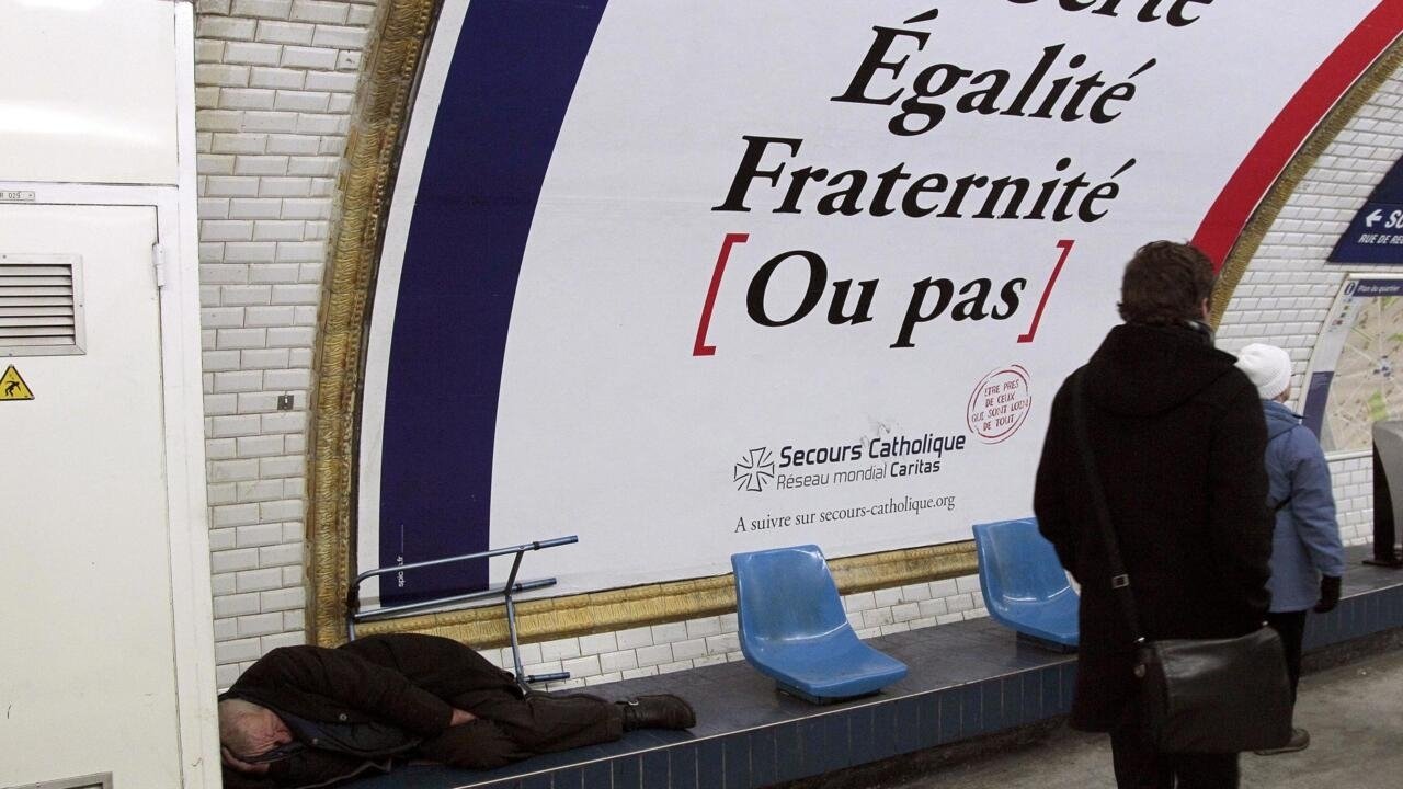 France: face aux menaces sur l’aide mdicale d’tat, des milliers de mdecins prts  dsobir