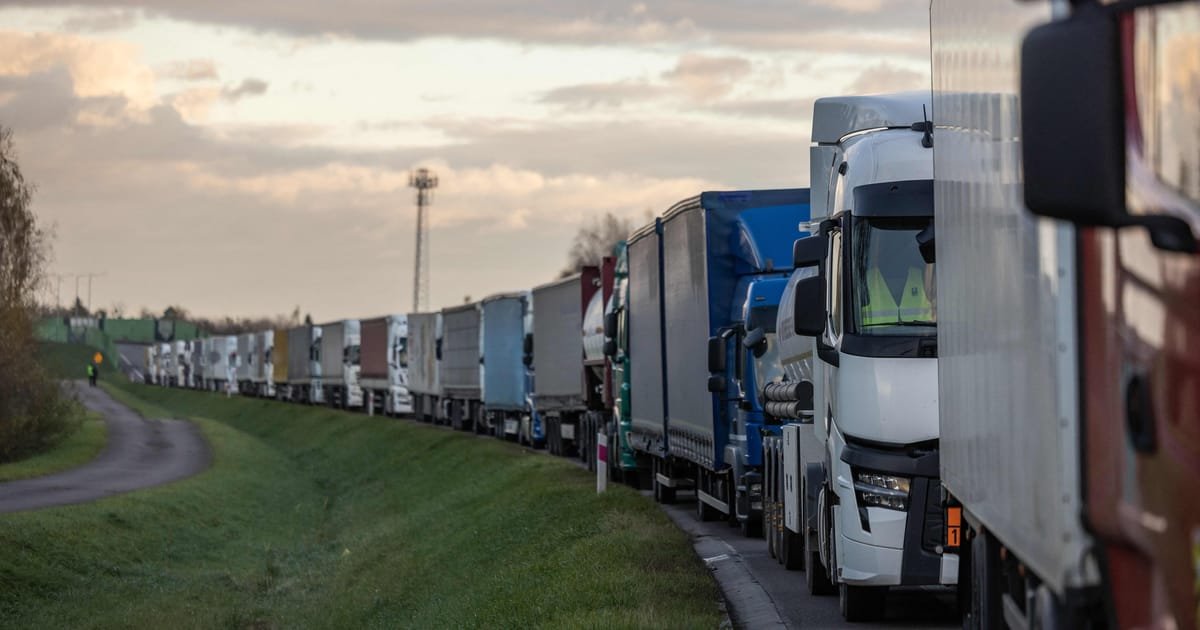 L’Ukraine est furieuse alors que les camionneurs polonais bloquent les passages frontaliers