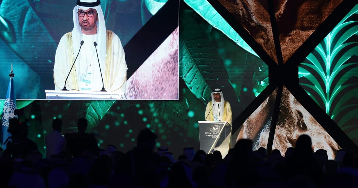 Les Émirats arabes unis envisagent d’utiliser la COP28 pour promouvoir des accords pétroliers et gaziers, selon des notes divulguées