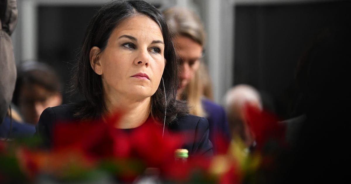 L’Allemand Baerbock critique Orbn et la Serbie dans des propos enflammés
