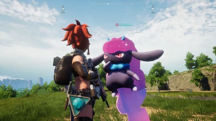 Un personnage féminin caressant un Daedream Pal dans Palworld.