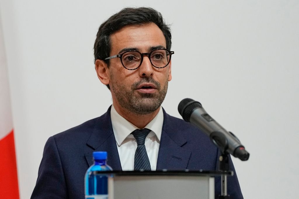 La France dément les accusations de la Russie concernant le déploiement de mercenaires en Ukraine – I24NEWS