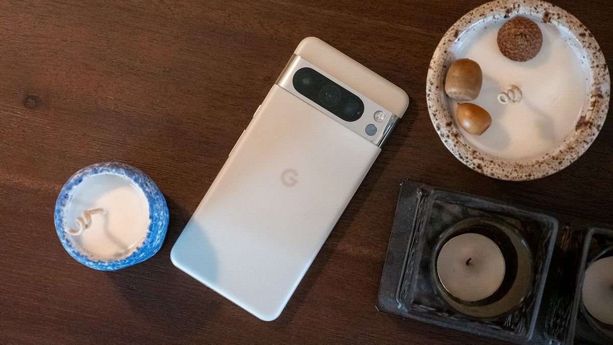 La mise à jour Pixel 2024 résout les plantages de l’application Appareil photo et le scintillement de l’affichage