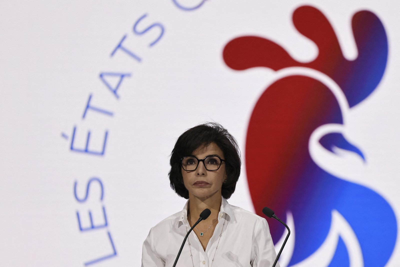 Rachida Dati prononce un discours lors de l'assemblée générale du parti Les Républicains au Cirque d'Hiver à Paris le 17 juin 2023.