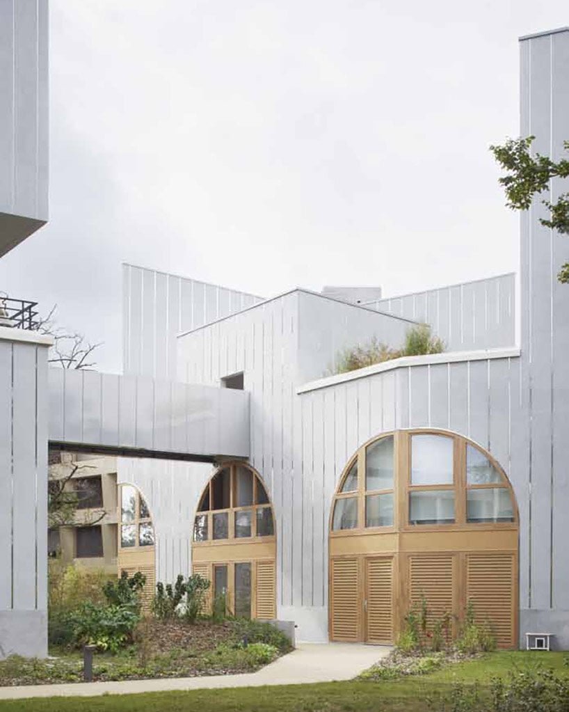 grand arches line SOA's 'parc princesse' social housing in le vésinet, france