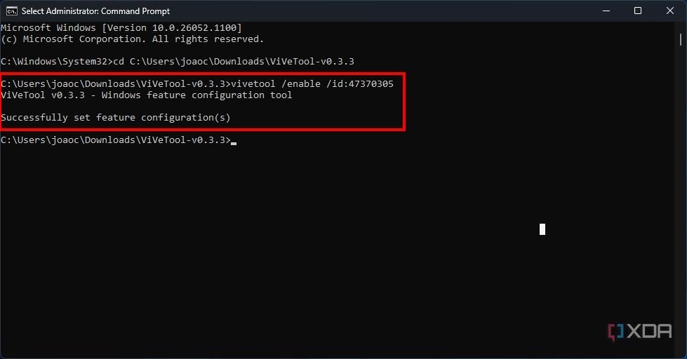 Capture d'écran de l'invite de commande activant une fonctionnalité à l'aide de ViveTool