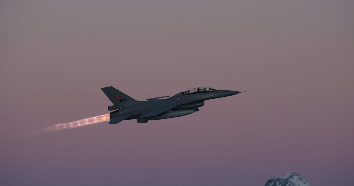 Le Danemark dit que l’Ukraine devrait recevoir ses premiers F-16 « cet été »