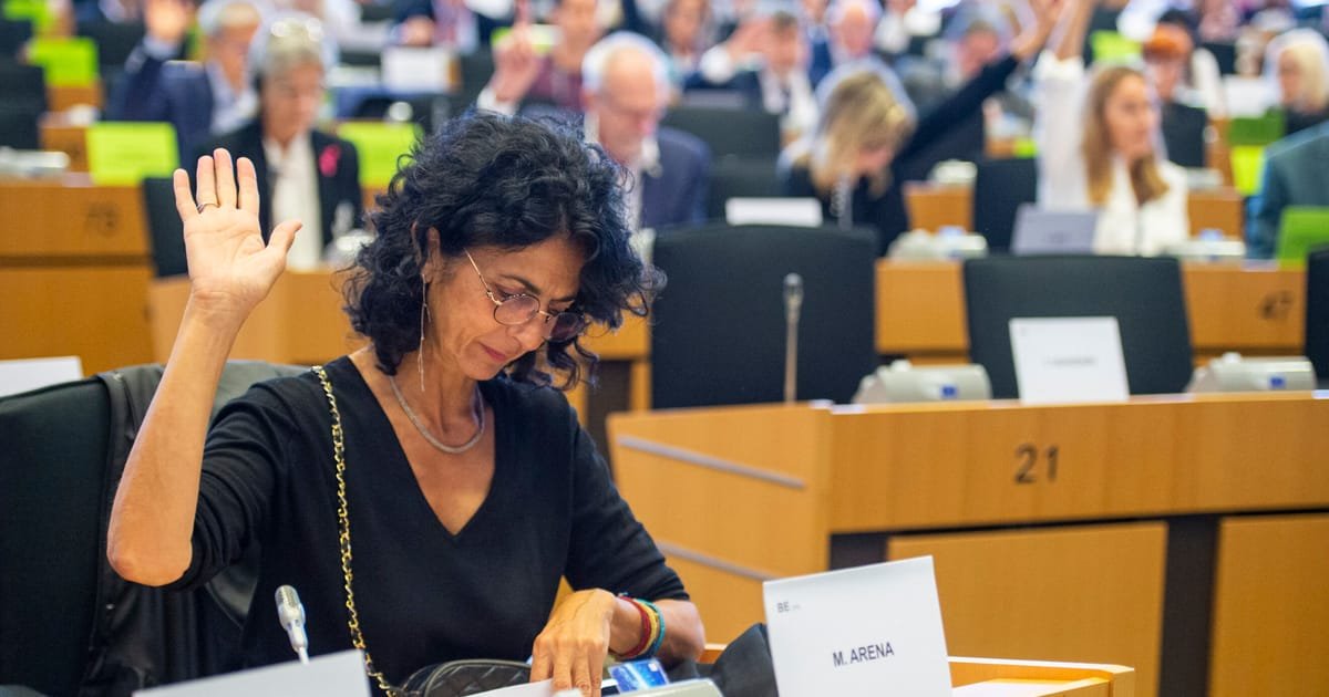 L’enquête sur la corruption du Qatargate s’élargit alors que la police interroge la nouvelle suspecte, la députée européenne Maria Arena